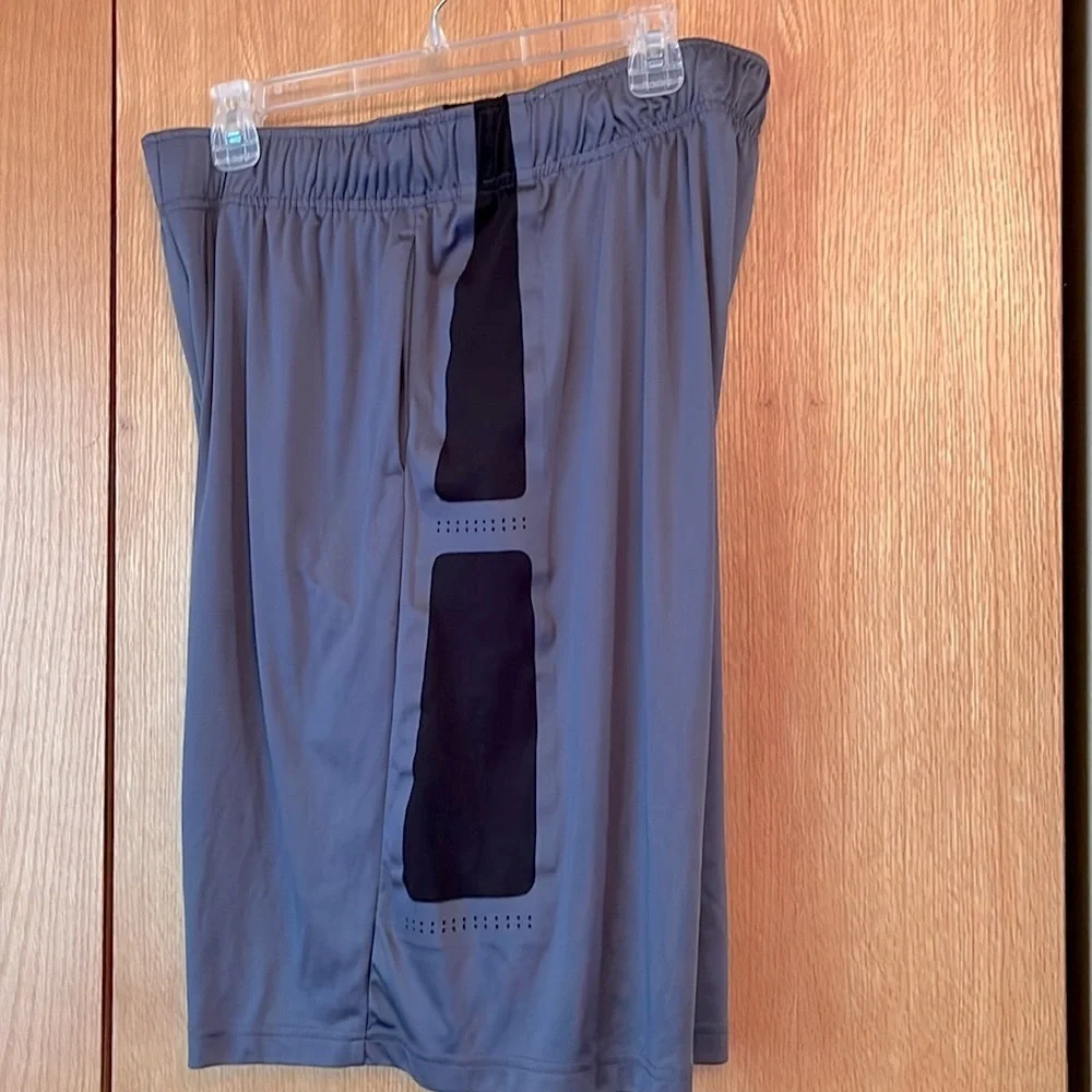 TekGear BASKETBALL Dry Tek Big Tall Men's Short Gray Black XL TALL Men's EUC